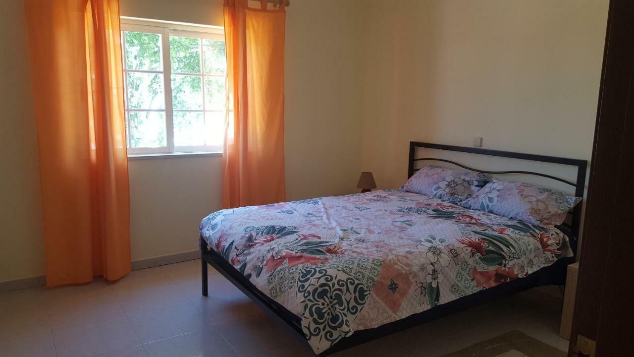 Saraiva'S Guest House Lagos Exterior photo