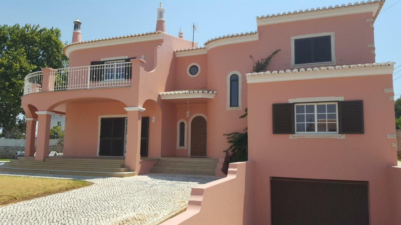 Saraiva'S Guest House Lagos Exterior photo