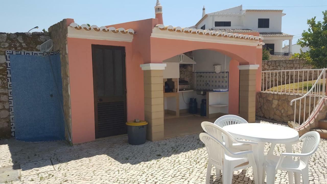 Saraiva'S Guest House Lagos Exterior photo