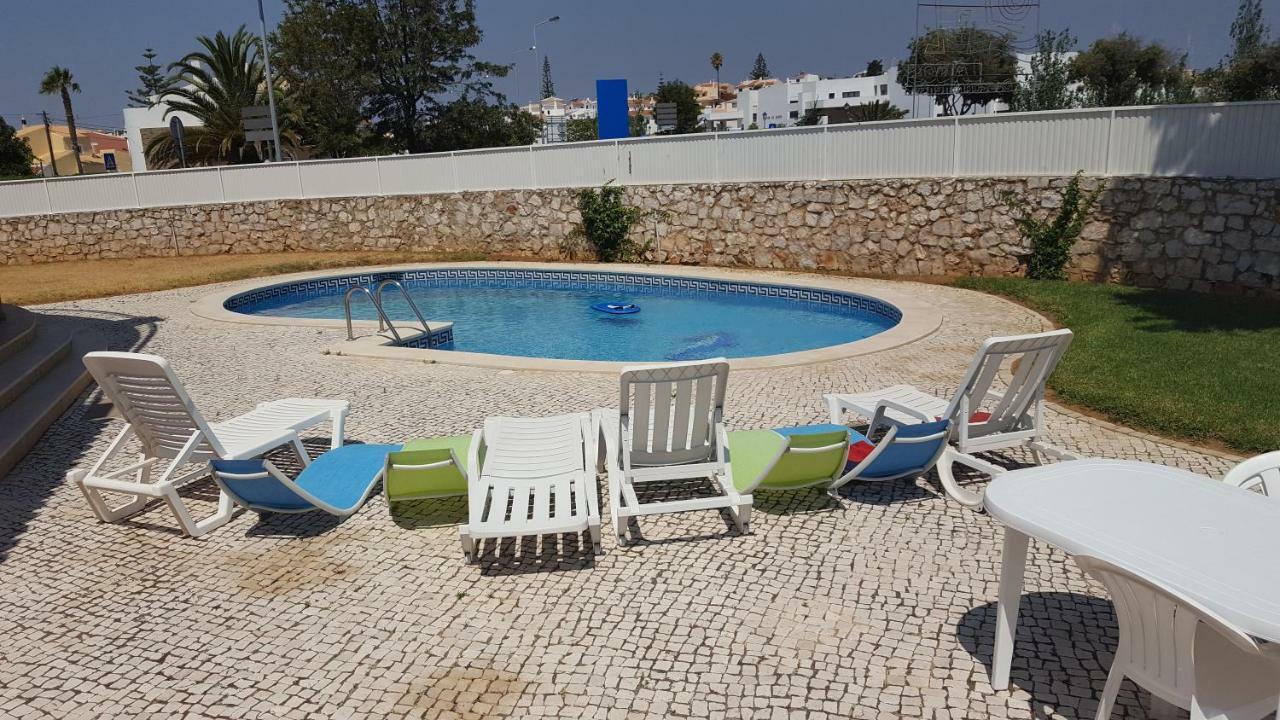 Saraiva'S Guest House Lagos Exterior photo